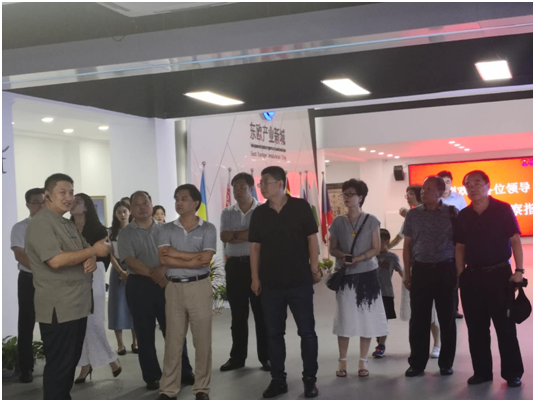 Ӧ��ҵ԰Լ�뱱���ʵ��ѧ���Ҵ�ѧ�Ƽ�԰�ܲö��ҹ�˾��Ŀ���п���